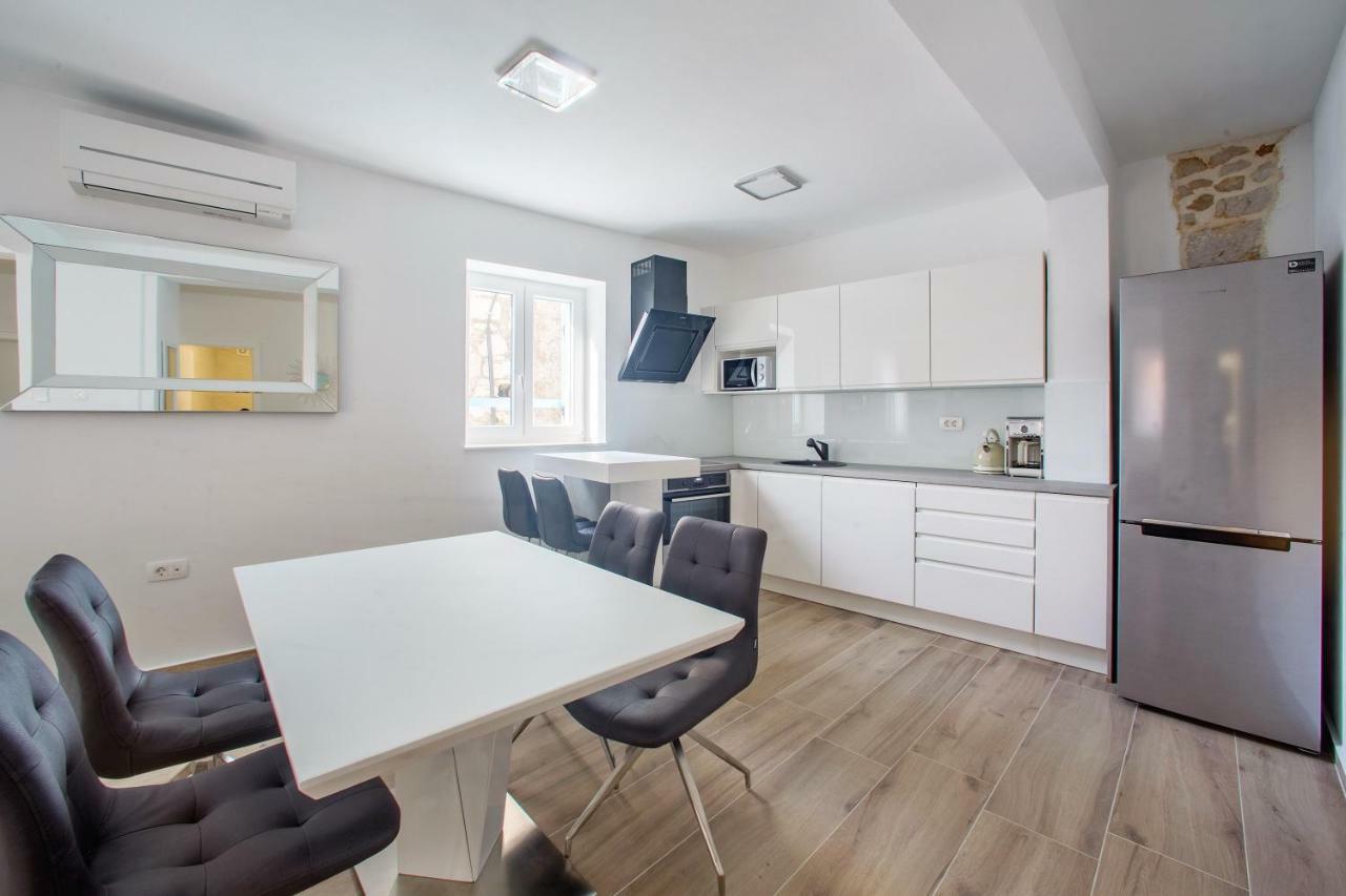 Vito Apartment